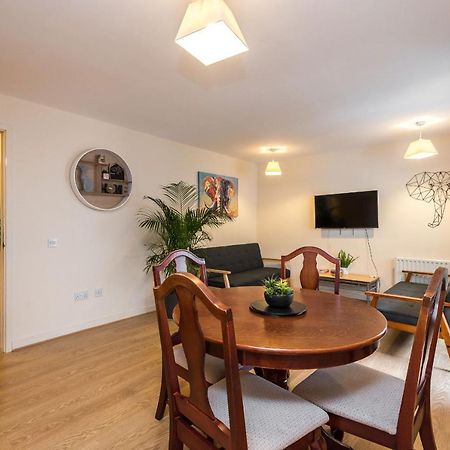Elegant 2 Bedroom City Centre Apartment - Free Parking - Private Balcony Εδιμβούργο Εξωτερικό φωτογραφία