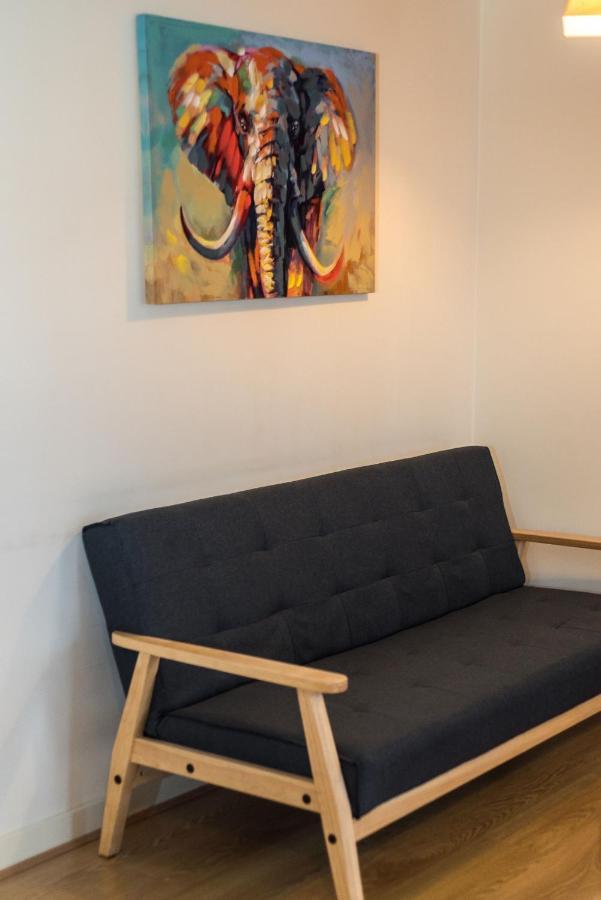 Elegant 2 Bedroom City Centre Apartment - Free Parking - Private Balcony Εδιμβούργο Εξωτερικό φωτογραφία