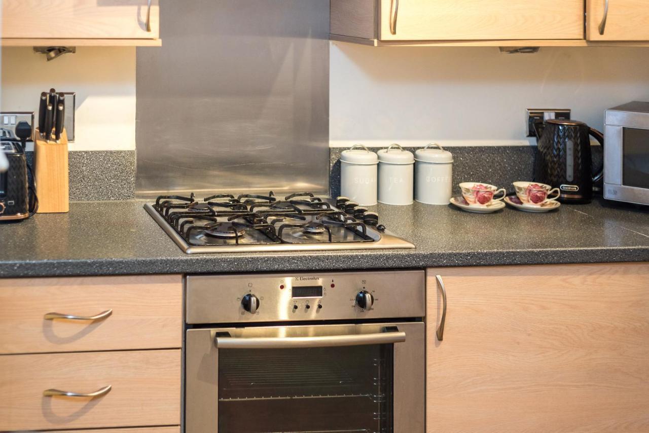 Elegant 2 Bedroom City Centre Apartment - Free Parking - Private Balcony Εδιμβούργο Εξωτερικό φωτογραφία