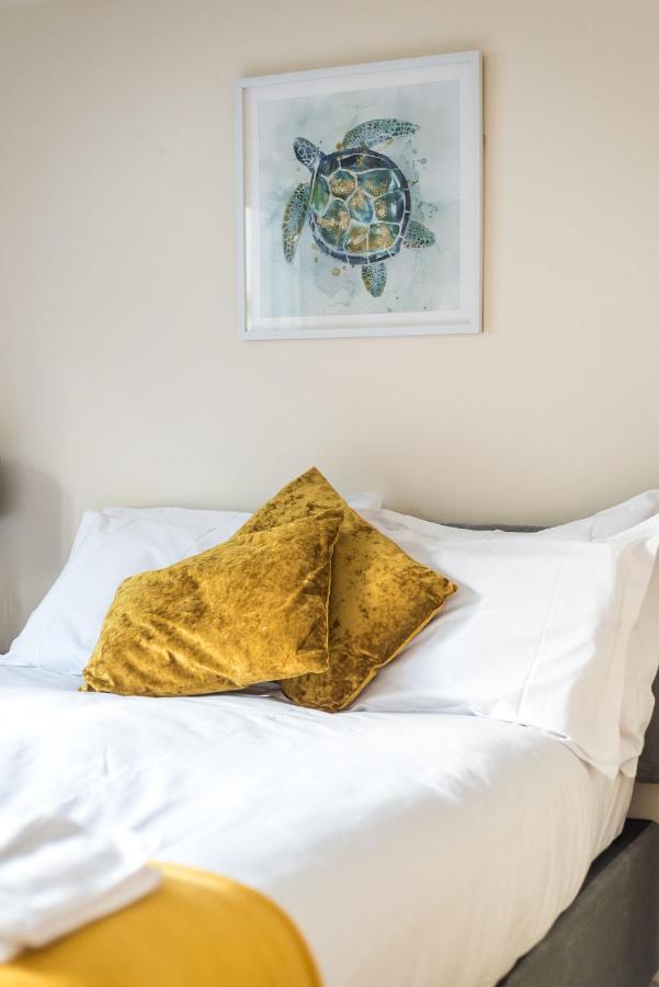 Elegant 2 Bedroom City Centre Apartment - Free Parking - Private Balcony Εδιμβούργο Εξωτερικό φωτογραφία