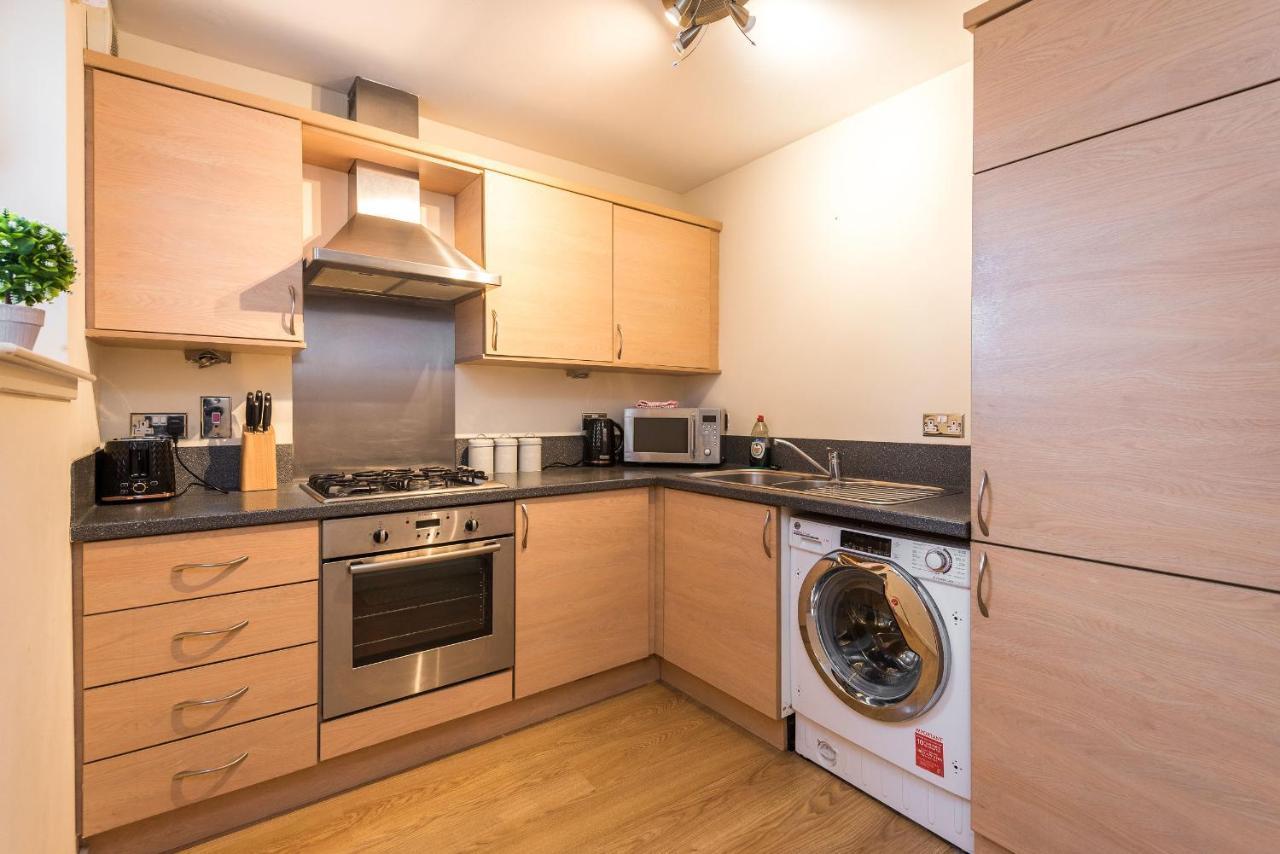 Elegant 2 Bedroom City Centre Apartment - Free Parking - Private Balcony Εδιμβούργο Εξωτερικό φωτογραφία