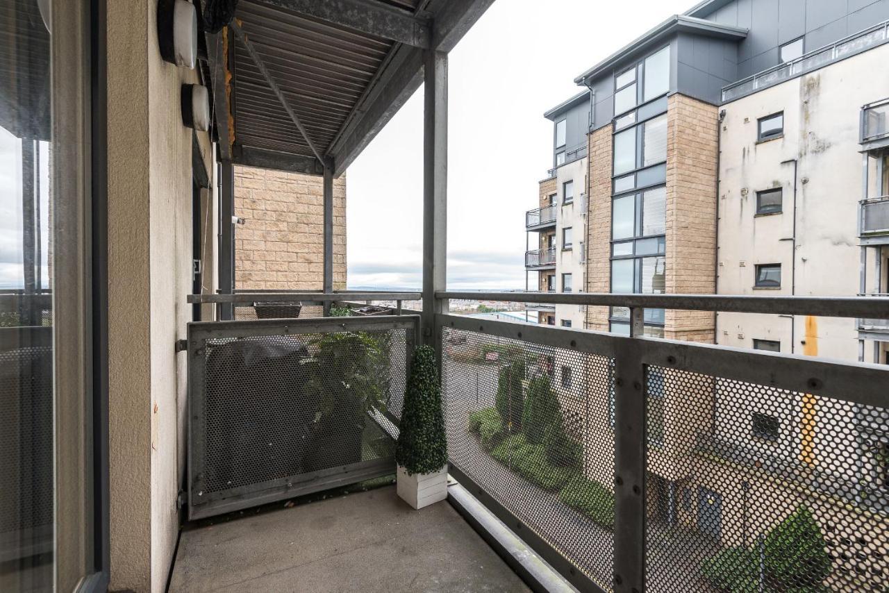 Elegant 2 Bedroom City Centre Apartment - Free Parking - Private Balcony Εδιμβούργο Εξωτερικό φωτογραφία